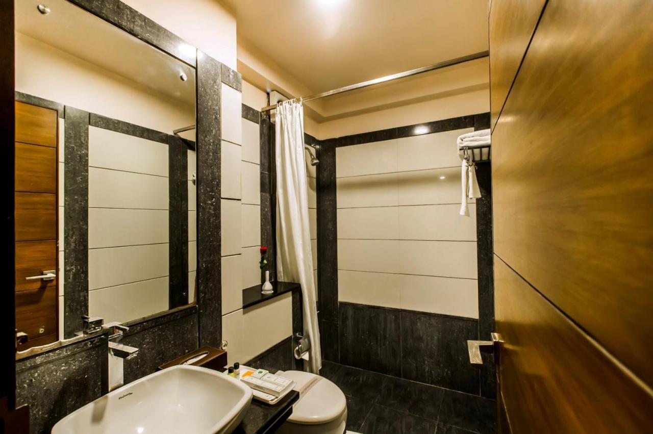 Hotel Golden Manor ジャイプール エクステリア 写真